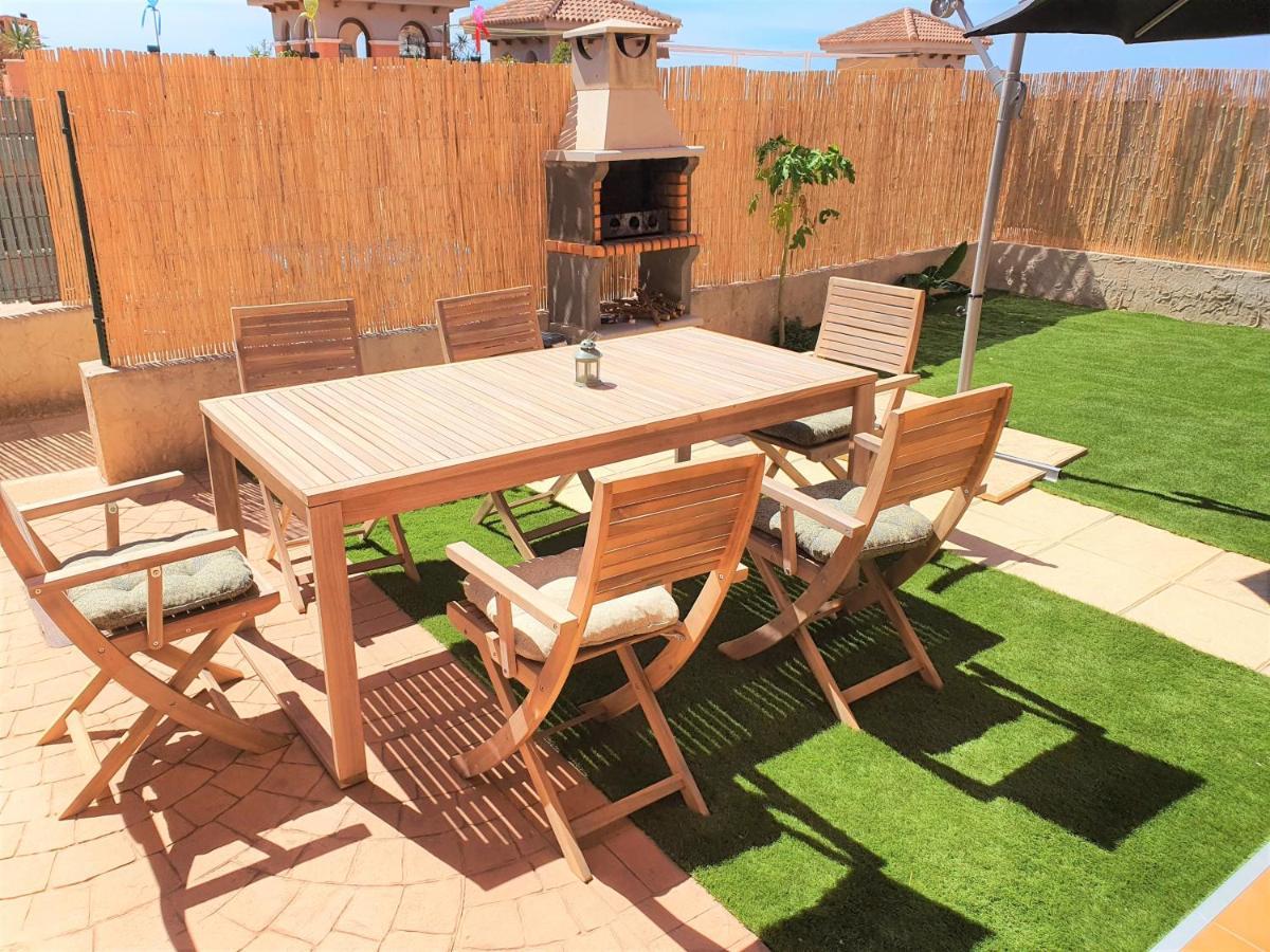 Espacioso Apartamento Con Preciosos Jardines Y Bbq Isla Plana Extérieur photo