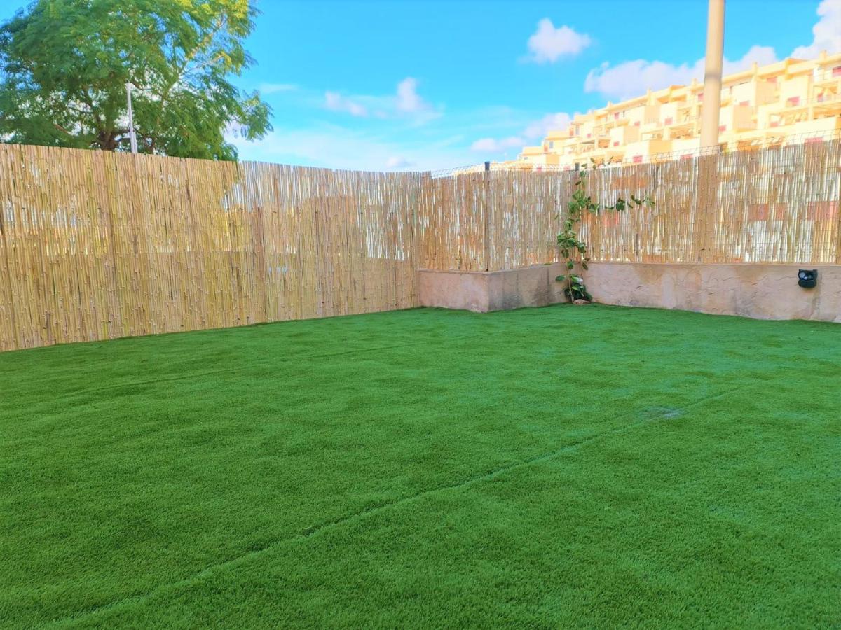 Espacioso Apartamento Con Preciosos Jardines Y Bbq Isla Plana Extérieur photo