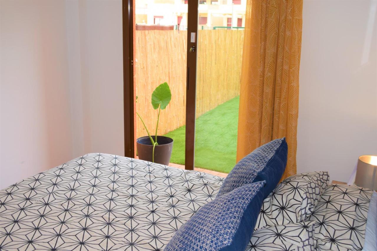 Espacioso Apartamento Con Preciosos Jardines Y Bbq Isla Plana Extérieur photo