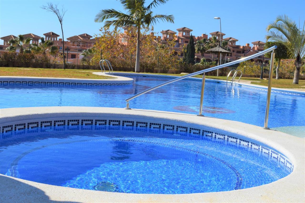 Espacioso Apartamento Con Preciosos Jardines Y Bbq Isla Plana Extérieur photo