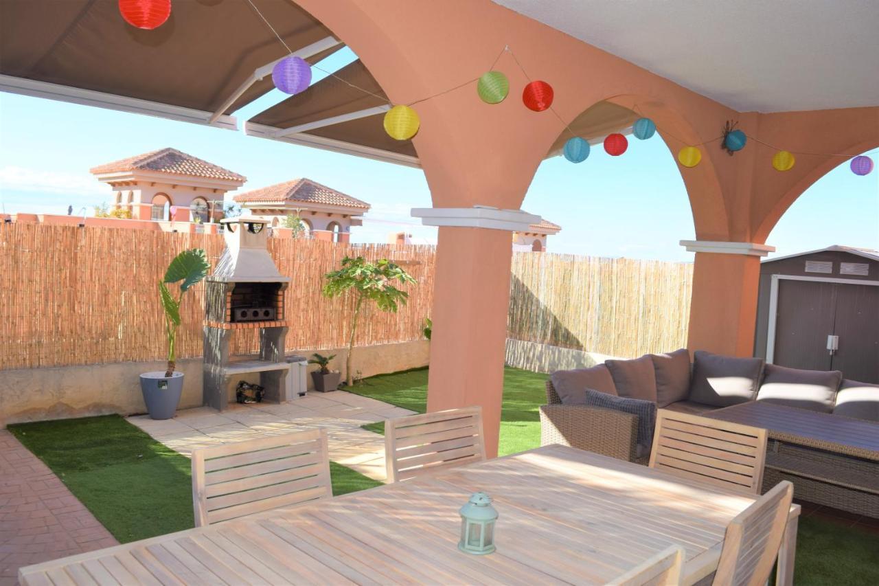 Espacioso Apartamento Con Preciosos Jardines Y Bbq Isla Plana Extérieur photo