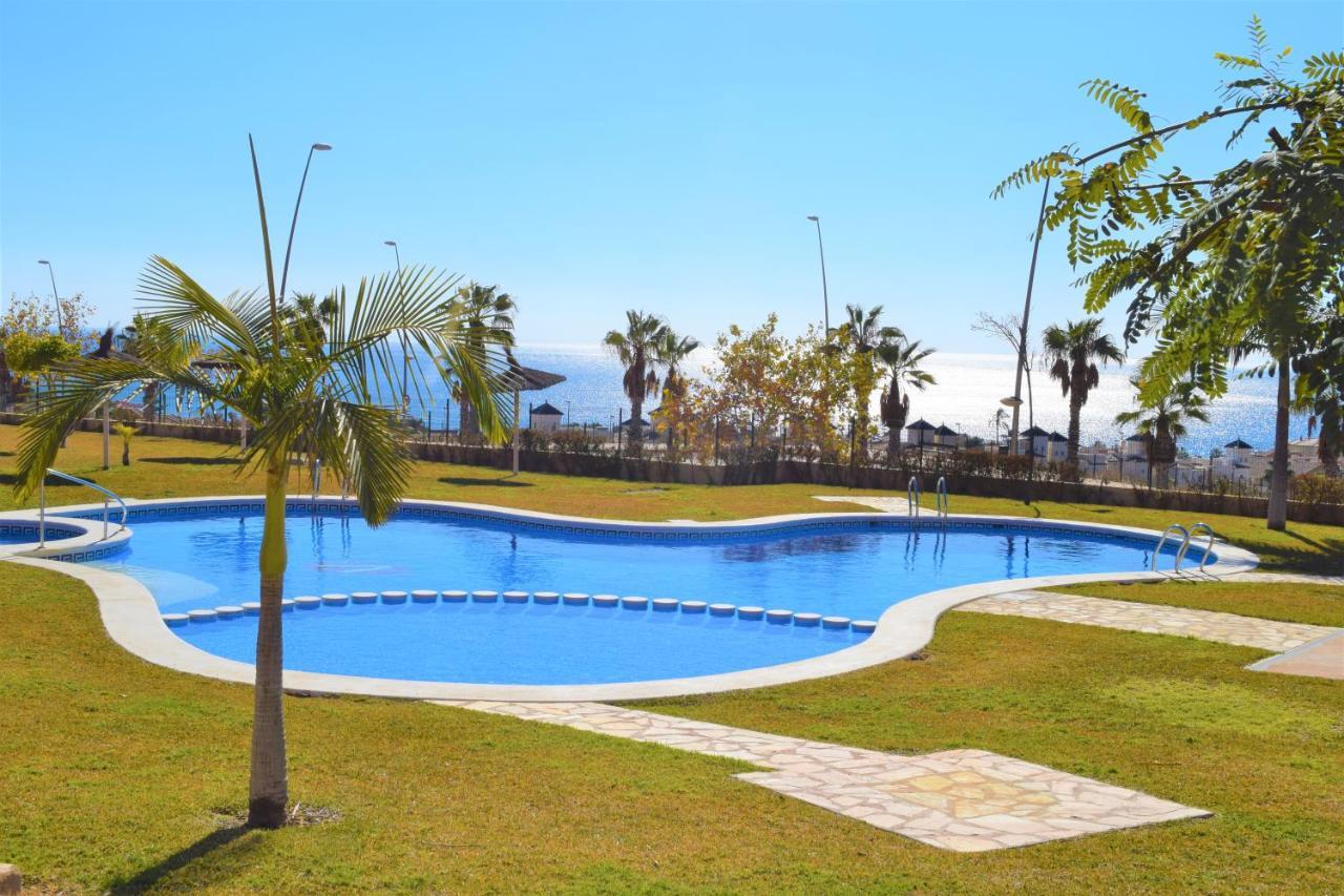 Espacioso Apartamento Con Preciosos Jardines Y Bbq Isla Plana Extérieur photo